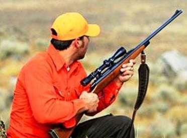 دستگیری شکارچی غیر مجاز پرندگان در آبدانان