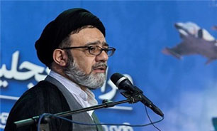تجلیل از سربازان تجلیل از فرهنگ سربازی است/مسئولان به فکر ایثارگران هستند