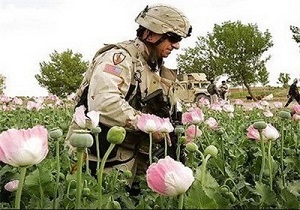 درآمد میلیاردی قاچاق مواد مخدر به جیب چه کسانی می‌رود؟