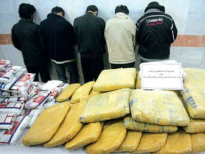اعزام معتادان پرخطر به ساری