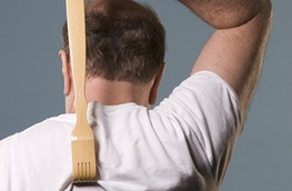 چرا خاراندن محل خارش، آن‌را بدتر می‌کند؟