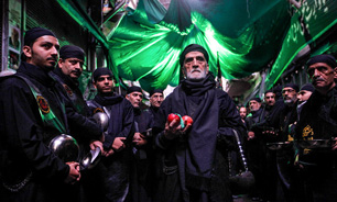 پیرغلام همه چیز خود را از جوانی در راه امام حسین (ع)‌ می‌دهد