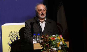 "فومنی": هفته‌ی کتاب امسال نقطه‌ی آغازی بر فعالیت‌های ترویج نهاد است/ "مختار پور": راه بسته‌ای برای صحبت کتابداران با مسئولان وجود ندارد