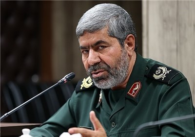 سناریوی سنگین رسانه‌ای دشمن گفتمان انقلاب اسلامی را هدف گرفته است