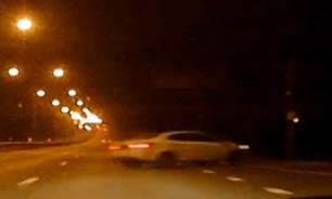 پرت شدن راننده از داخل ماشین + فیلم