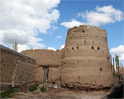 لزوم جلوگیری از تخریب  بنای تاریخی"تورپاخ قالای" شهر ارمغانخانه