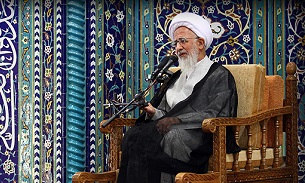 «بسم الله» بگوييد، رو به قبله بنشينيد، با قصد قربت مطالعه کنيد