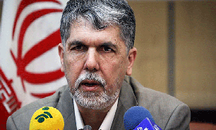 بی تردید، حرکت که آغاز شده نیازمند یک هم‌افزایی ملی است/معافیت مالیاتی ناشران در حال پیگیری است