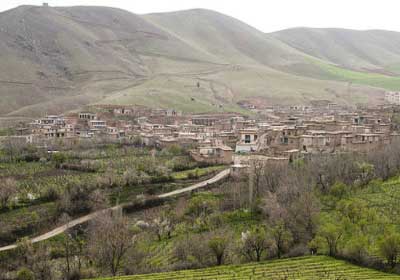 روستایی زیبا در دل کوهستان + تصاویر