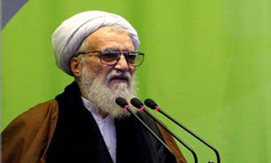 نهضت عاشورا تا قیامت اسلام را بیمه کرده است