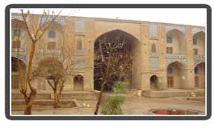 این بنای تاریخی باید از مالکان خصوصی‌اش خریداری شود