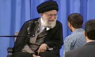 مستند "یک واحد انقلاب، پای درس استاد" امشب روی آنتن شبکه سه