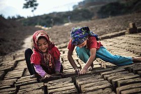 درخواست از وزیر بهداشت برای درمان کودکان کار
