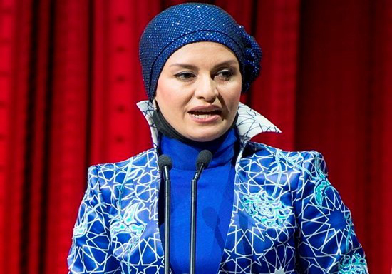 ایران به خاطر نفتش ثروتمند نیست / مادران (کشورم) از فرزندان و همسرانشان گذشتند