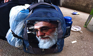 کوله‌پشتی‌هایی با پوستر رهبر انقلاب + عکس