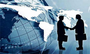 نبود نظارت بر قیمت گذاری خودروهای وارداتی/اگر واردات انحصاری بود شرایط بهتر می شد