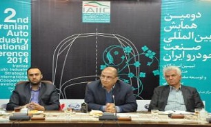 تاکید نعمت‌زاده بر مذاکره با شرکای قوی خارجی/رضایتمندی مشتریان باید مورد توجه باشد