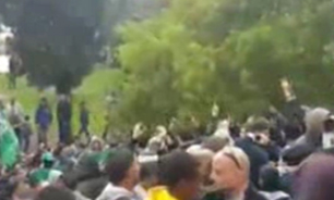 تظاهرات نمازگزاران فلسطينی در داخل مسجدالاقصی + فیلم