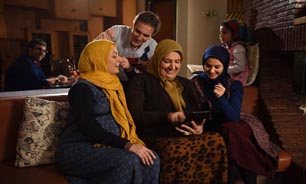 بازیگران «در حاشیه» از تعطیلات برگشتند/«سر به راه» و «فوق سری» در روزهای پایانی تصویربرداری