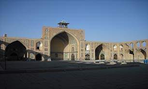 قصری روحانی در اصفهان