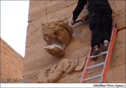 داعش شهر باستانی الحضر را تخریب کرد +تصاویر