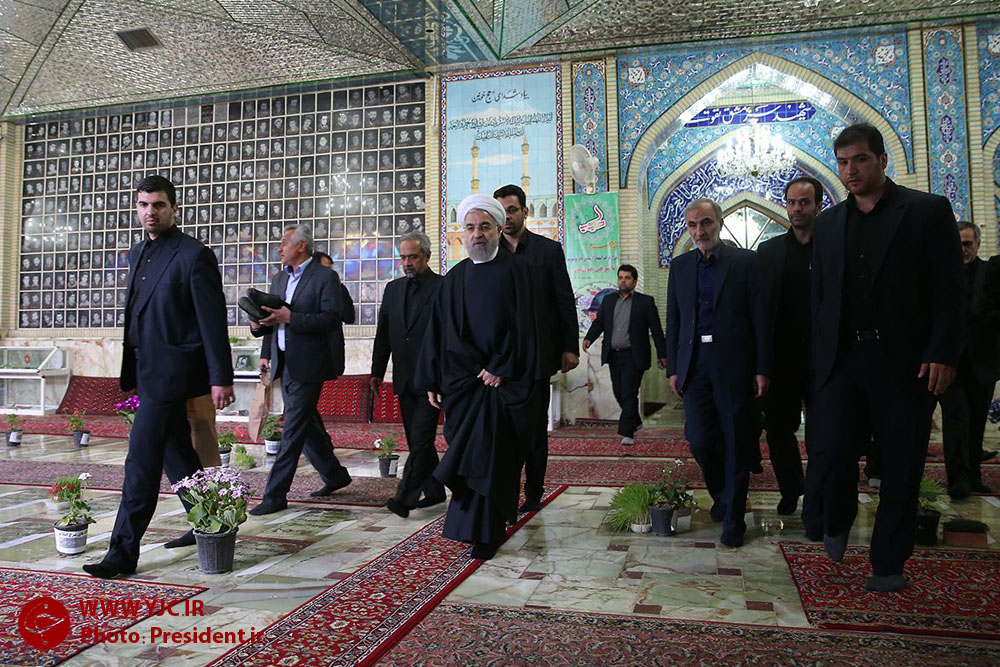 مراسم ختم والده رئیس جمهور در شبستان اعظم امام زاده یحیی در سمنان + تصاویر