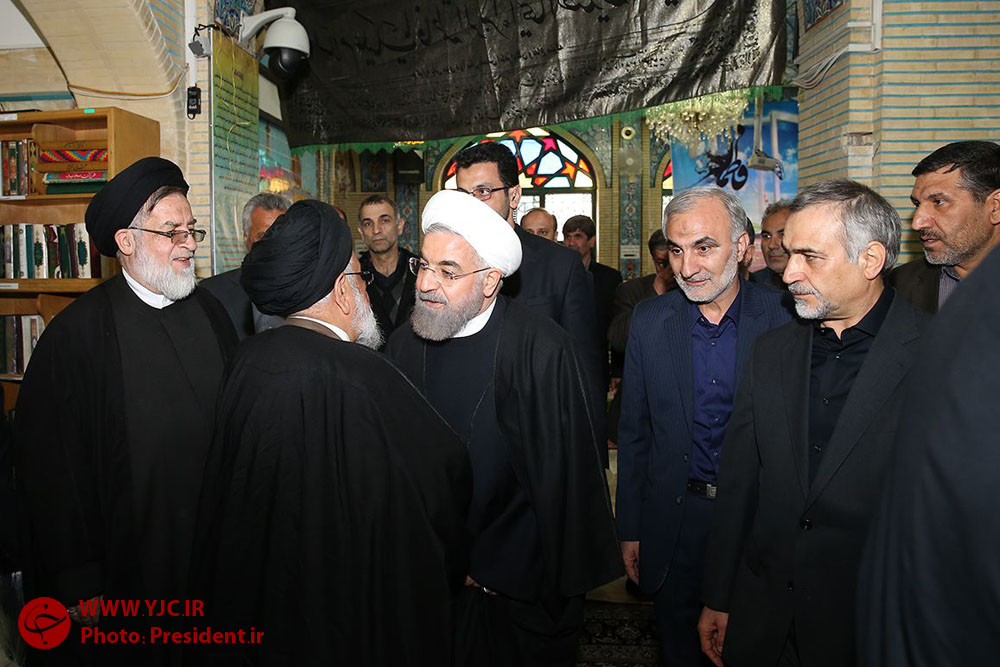 مراسم ختم والده رئیس جمهور در شبستان اعظم امام زاده یحیی در سمنان + تصاویر