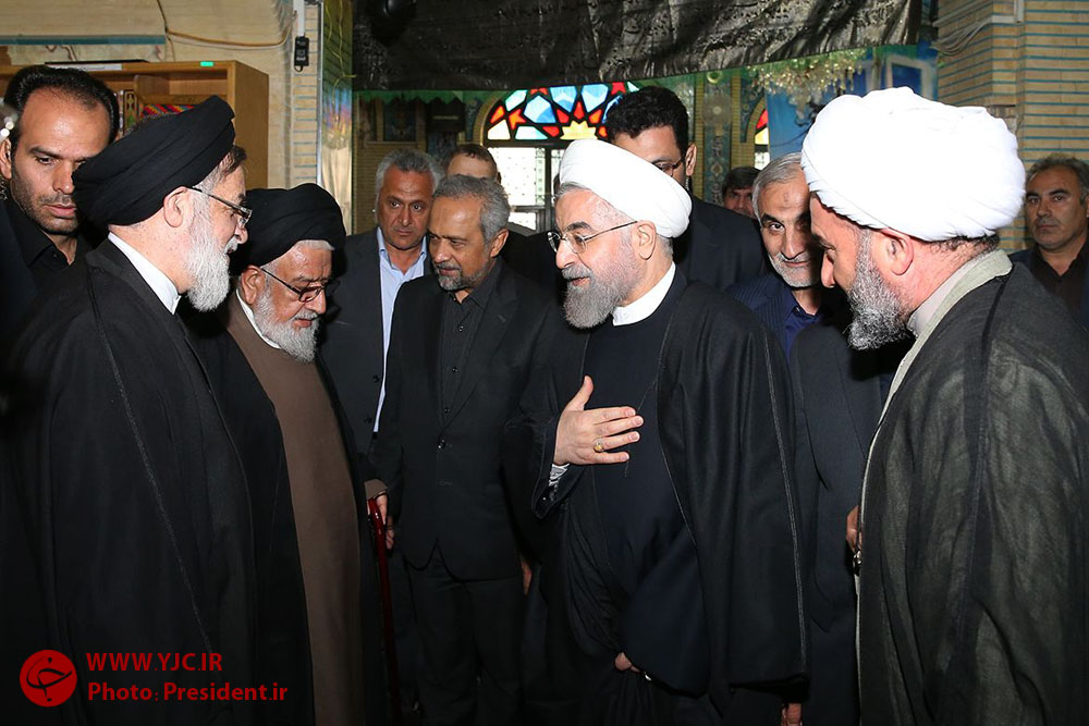 مراسم ختم والده رئیس جمهور در شبستان اعظم امام زاده یحیی در سمنان + تصاویر