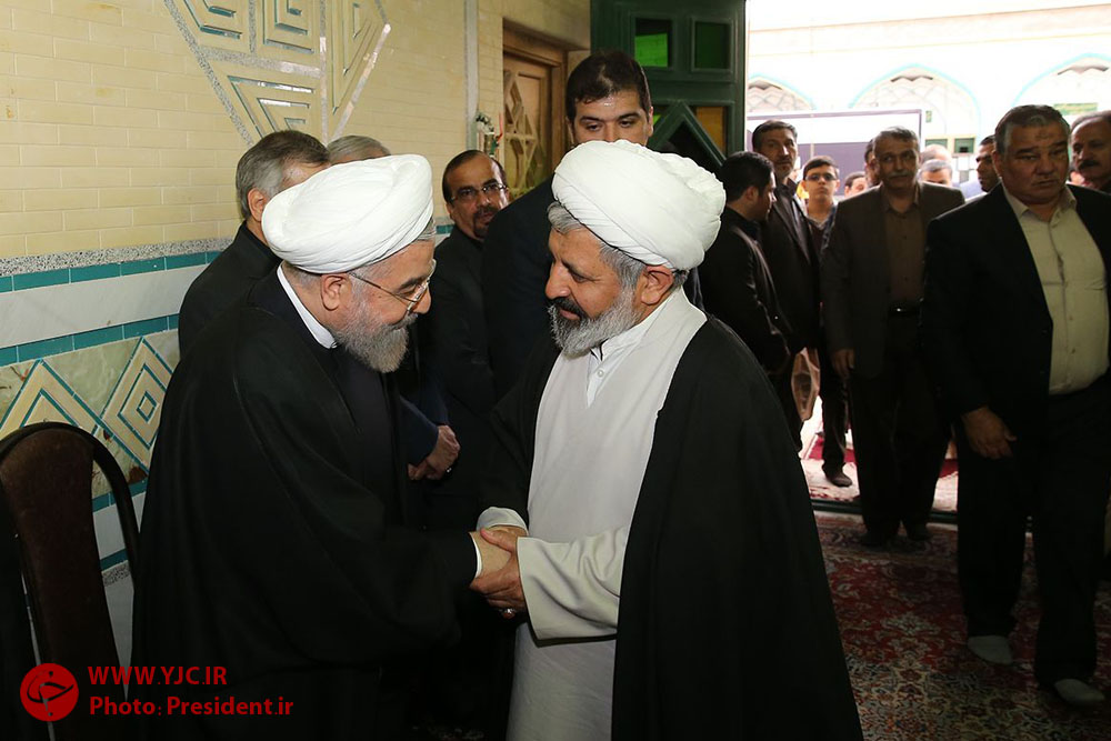 مراسم ختم والده رئیس جمهور در شبستان اعظم امام زاده یحیی در سمنان + تصاویر