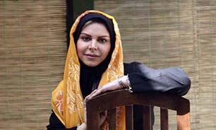 با یک گوشی موبایل از ما سوء استفاده می‌کنند