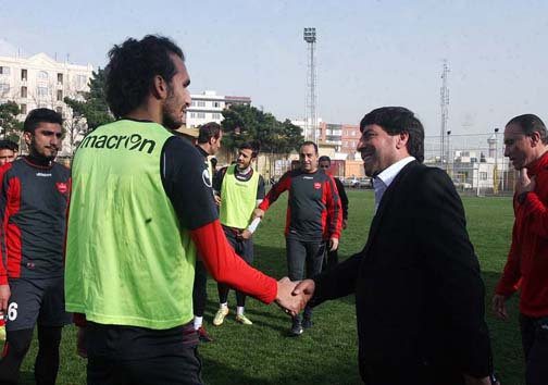 درگیری مدیرعاملی سیاسی در پرسپولیس بالا گرفت + مصاحبه ها
