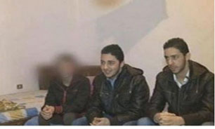 حبس فرزندان لبنانی در منزل +عكس