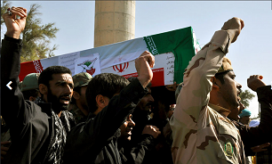 پیکر شهید دانایی فر تشییع و در هامون به خاک سپرده شد