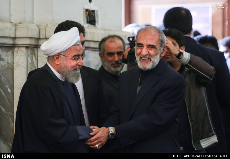 عکس/ خوش بش روحانی و حسین شریعتمداری