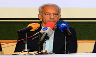 خاکپور: به تک تک بازیکنانم افتخار می&zwnj;کنم