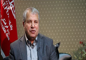علی پروین از خاطرات شب یلدا می‌گوید + فیلم