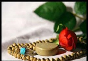 تجلیل از فعالان عرصه نماز در استان