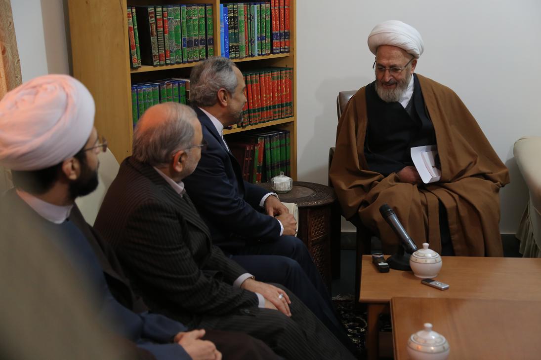 دیدار نهاوندیان با برخی مراجع وعلمای قم + تصاویر