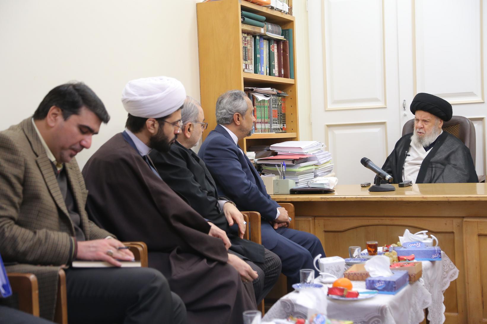 دیدار نهاوندیان با برخی مراجع وعلمای قم + تصاویر