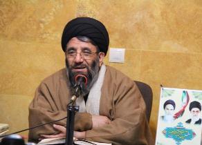 تاکید امام جمعه خوی برضرورت حمایت علمی و پژوهشی