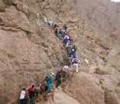 صعود کوهنوردان به قله شيرکوه یزد