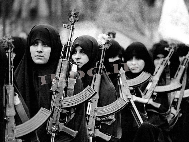 شیر زنان ایرانی در جنگ با صدام +تصاویر