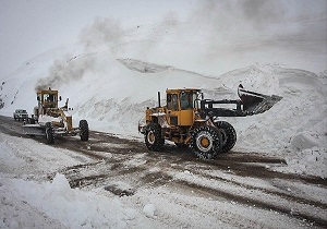 وزش باد و کولاک مقطعی در گردنه‌های اردبیل