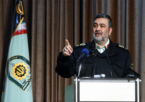 رئیس پلیس کشور:از وضع حقوق همکاران شرمنده ام + فیلم