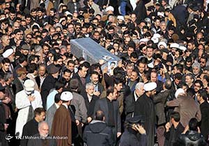 حمیدرضا عباسی در جوار یار قرآنی اش آرام گرفت + تصاویر