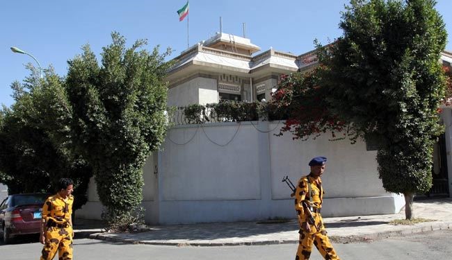 عربستان: موضوع هدف قرار گرفتن سفارت ایران در صنعا را بررسی می کنیم