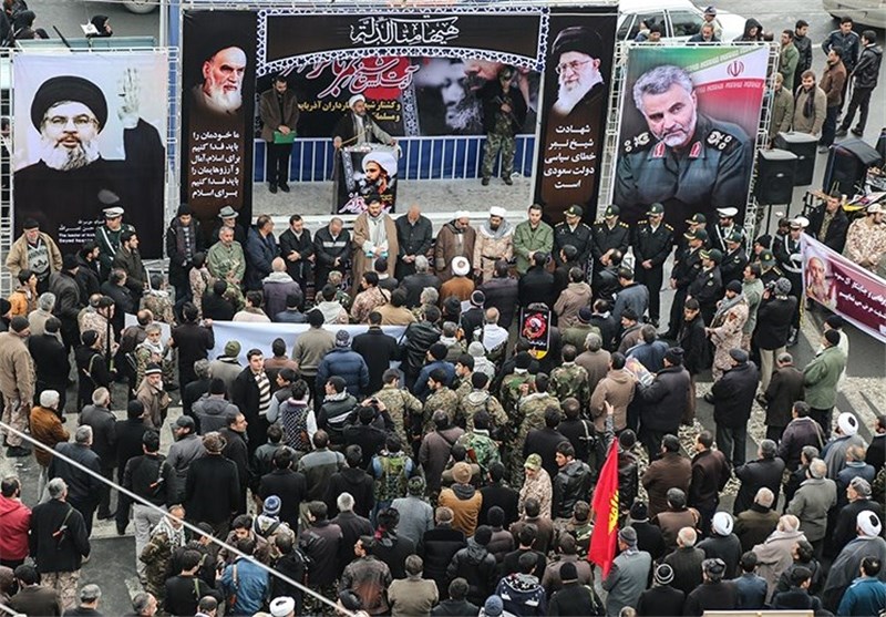 راهپیمایی نمازگزاران در اعتراض به شهادت آیت الله نمر