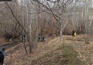 جمع آوری زباله در روستای رزجرد الموت