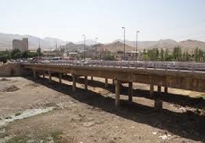 کاهش ترافیک  ورودی شهر سنندج با تعریض پل قشلاق