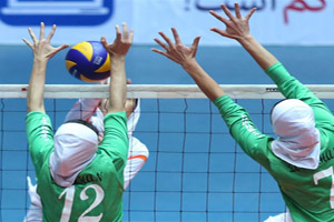 گاز-ذوب‌آهن؛ مصاف دیدنی صدرنشینان